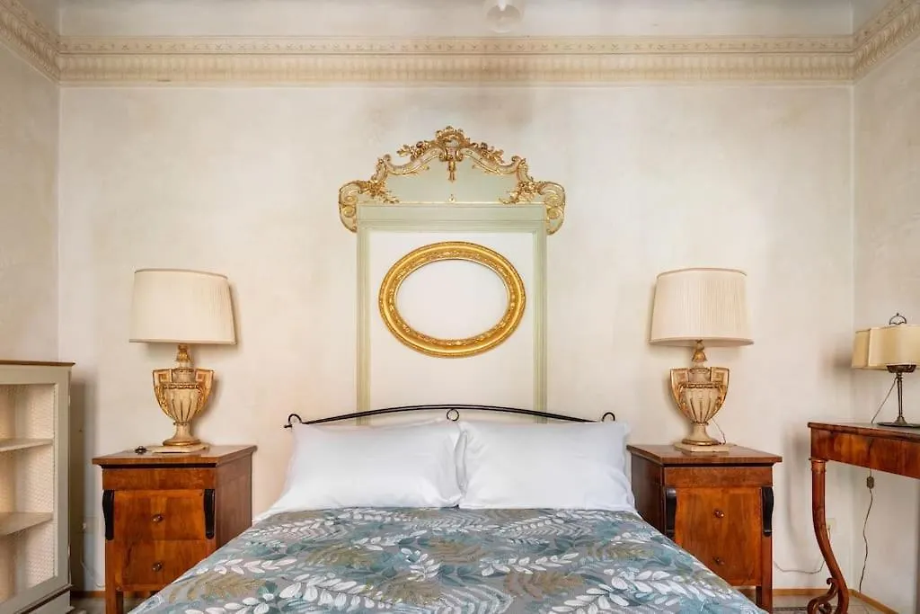 Central Elegant Apartment - Liberty House Bologna